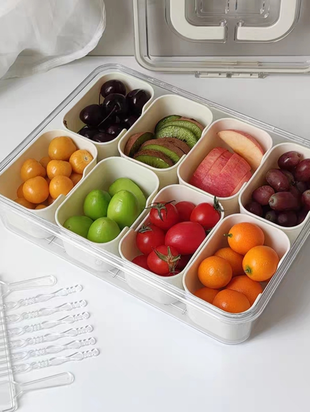 💮3/$45💮 8 Compartment Snack Box